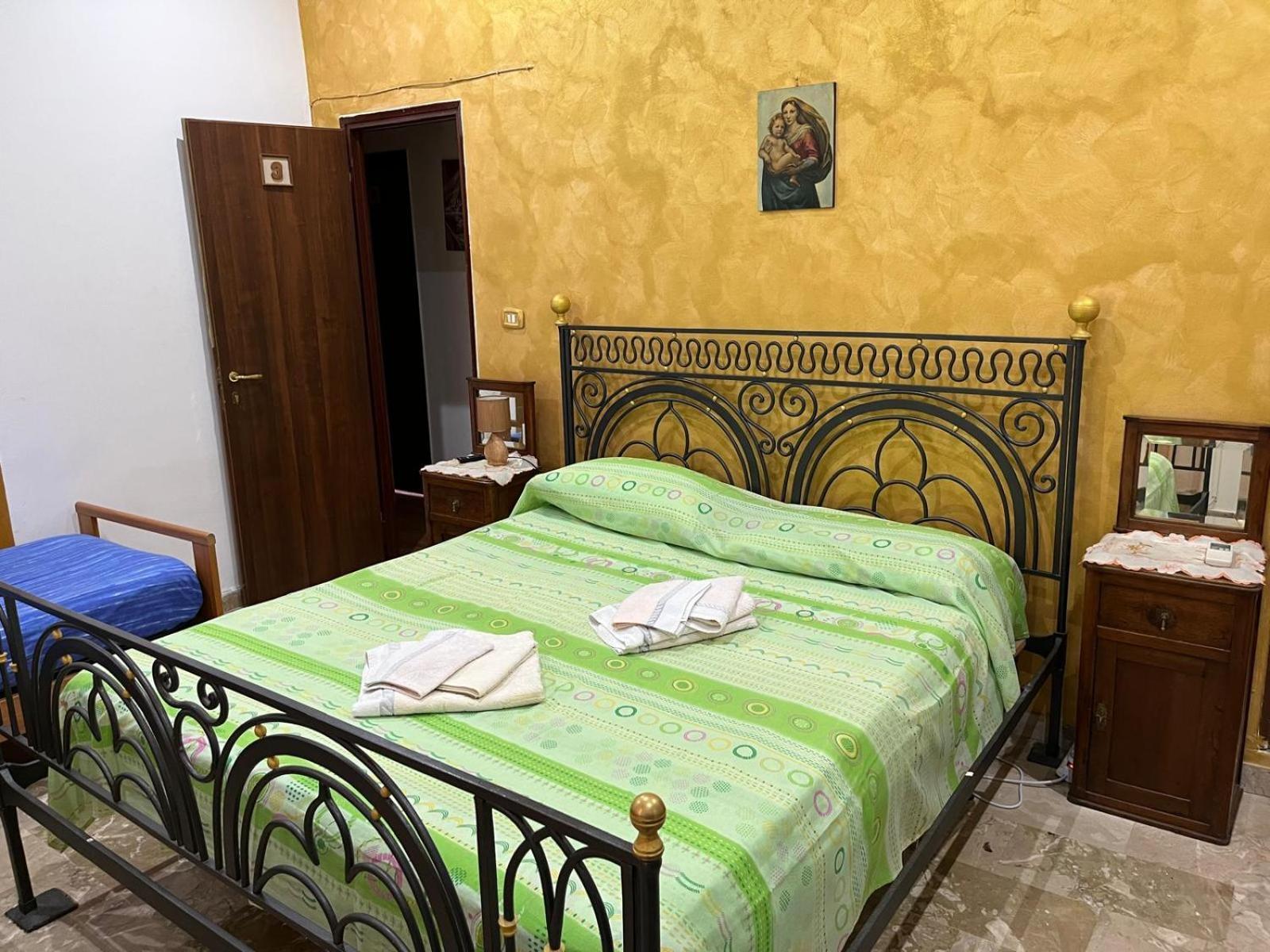Bed & Breakfast Casa Galeano Bed and Breakfast Pizzo  Buitenkant foto